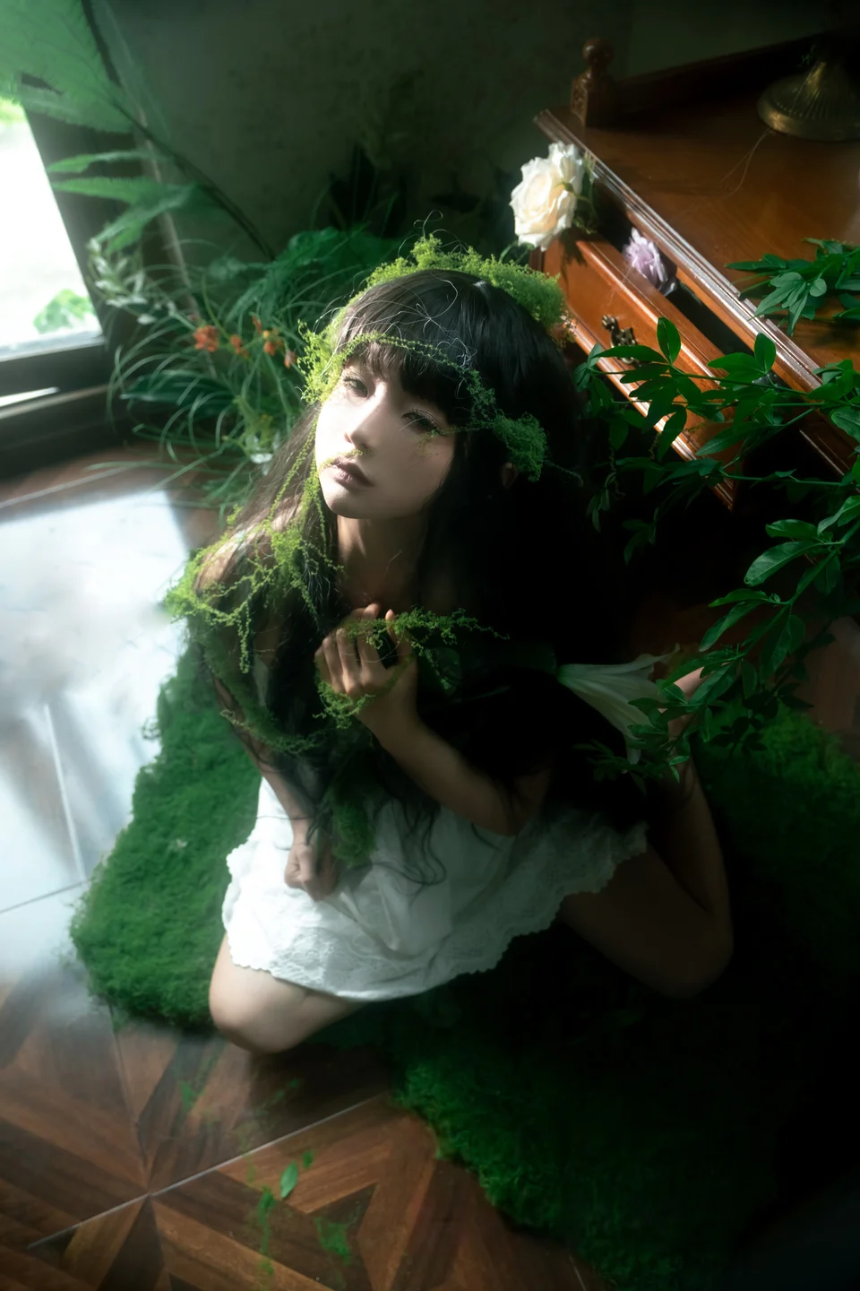 蠢沫沫 – 2024年会员 白吊带 [36P] TG@simisebaisi013.webp