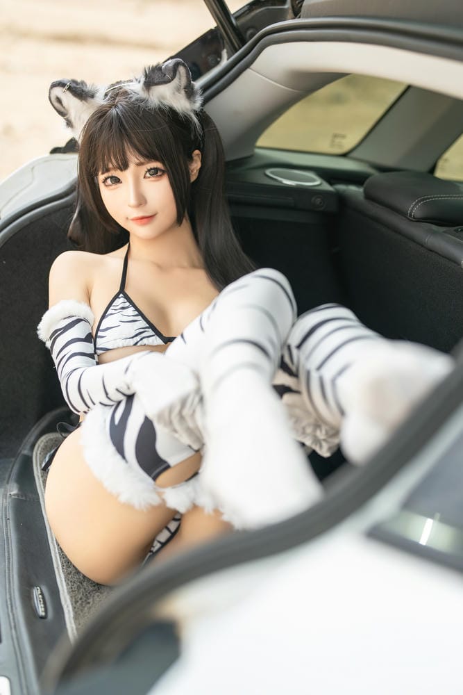 蠢沫沫 车内白虎[14P-133M] 4.jpg