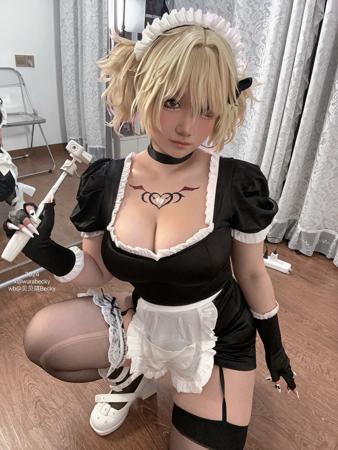 贝贝琪Becky - 烟烟女仆 [69P 1V]  TG@simisebaisi3.webp