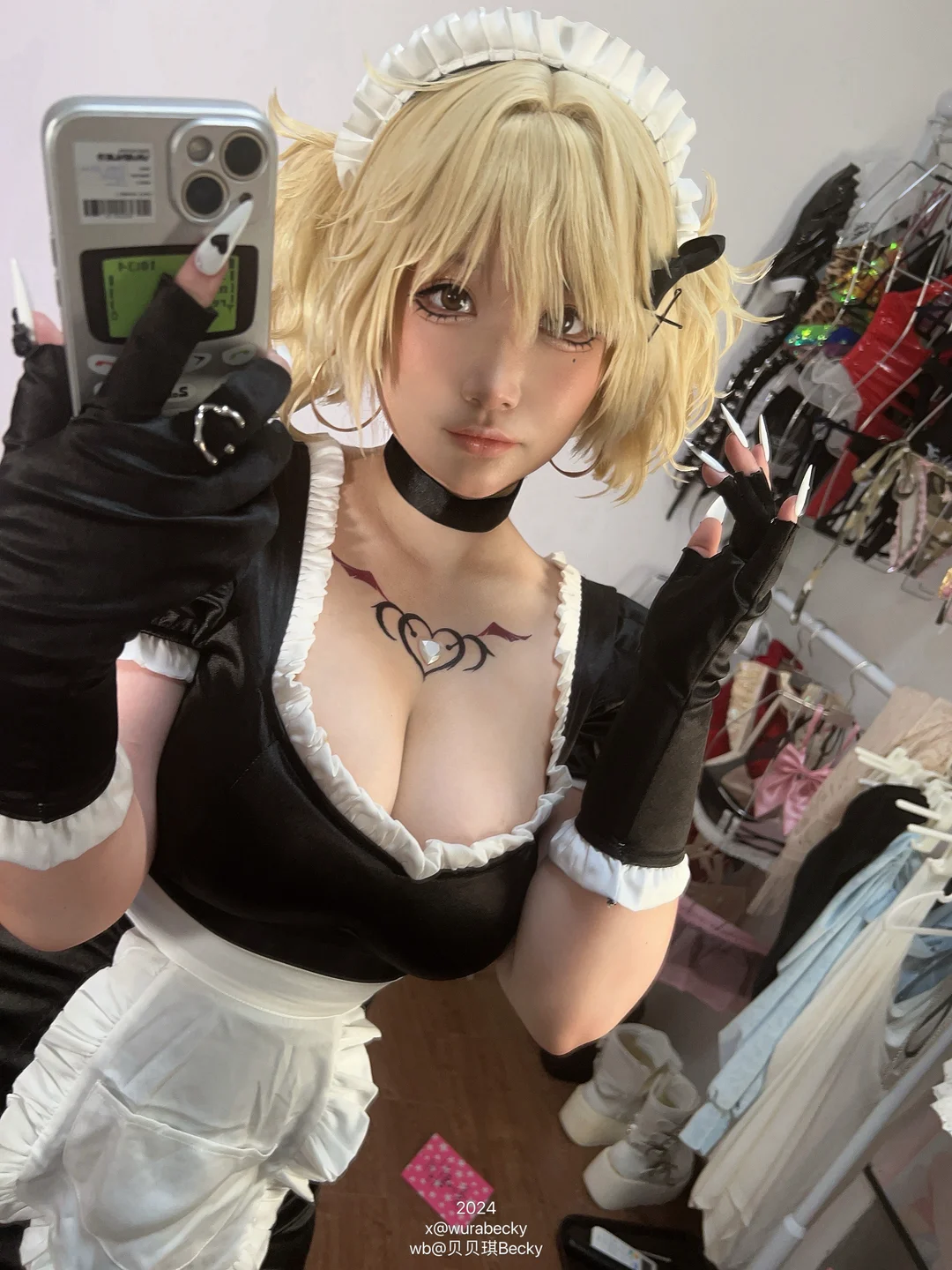 贝贝琪Becky - 烟烟女仆 [69P 1V]  TG@simisebaisi44.webp