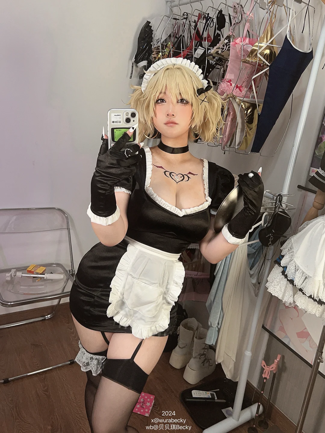 贝贝琪Becky - 烟烟女仆 [69P 1V]  TG@simisebaisi45.webp