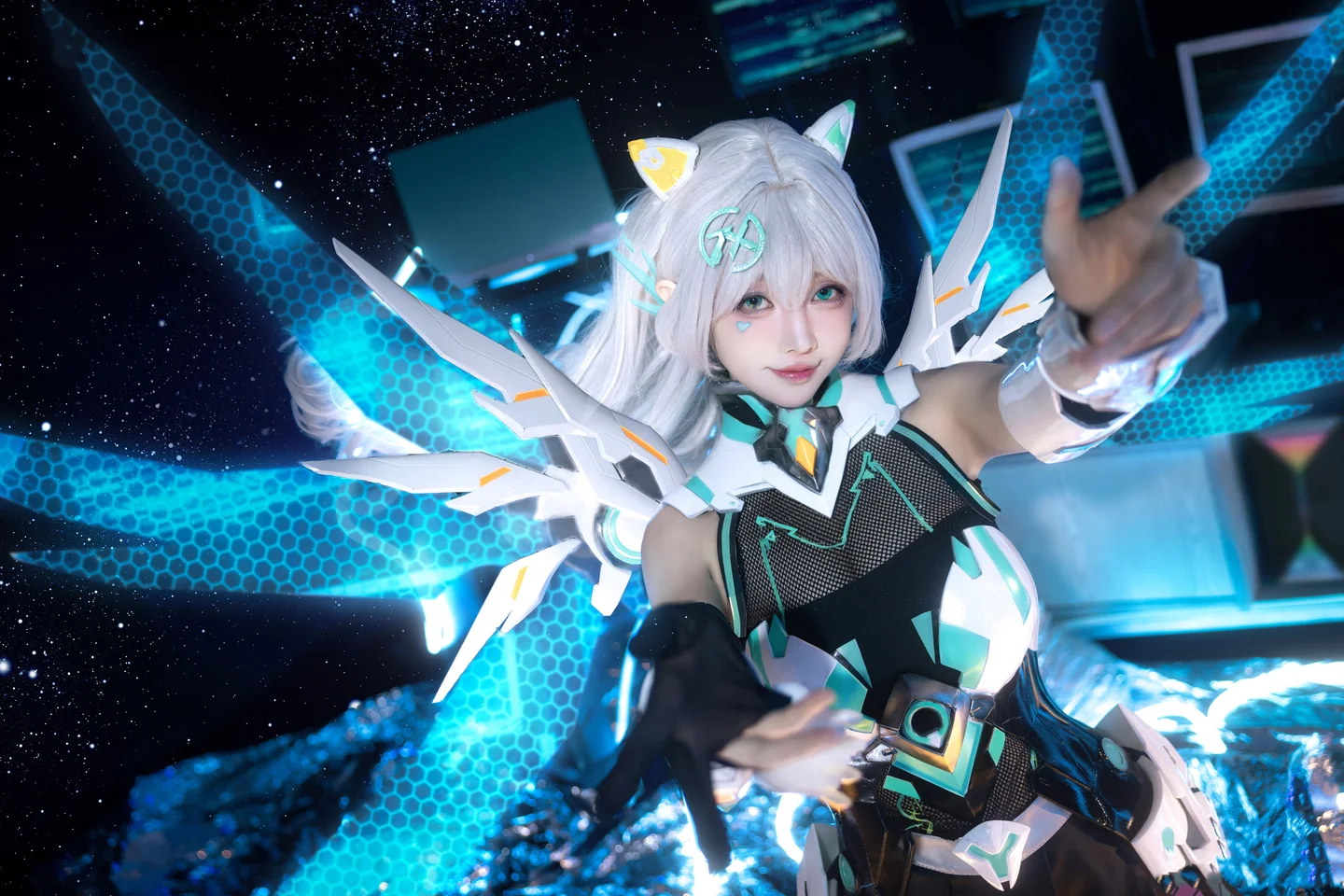 走路摇ZLY - 天选姬 [37P 2V] tg@simisebaisi7.webp