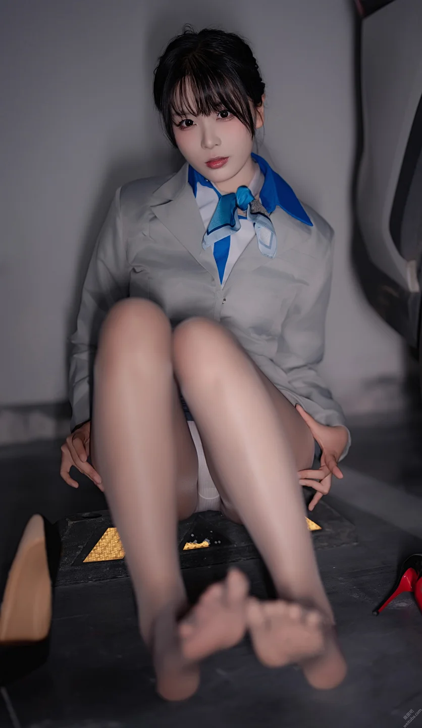 轩萧学姐 - No.067 空姐车库 [28P,1V-1.8GB] 021.webp