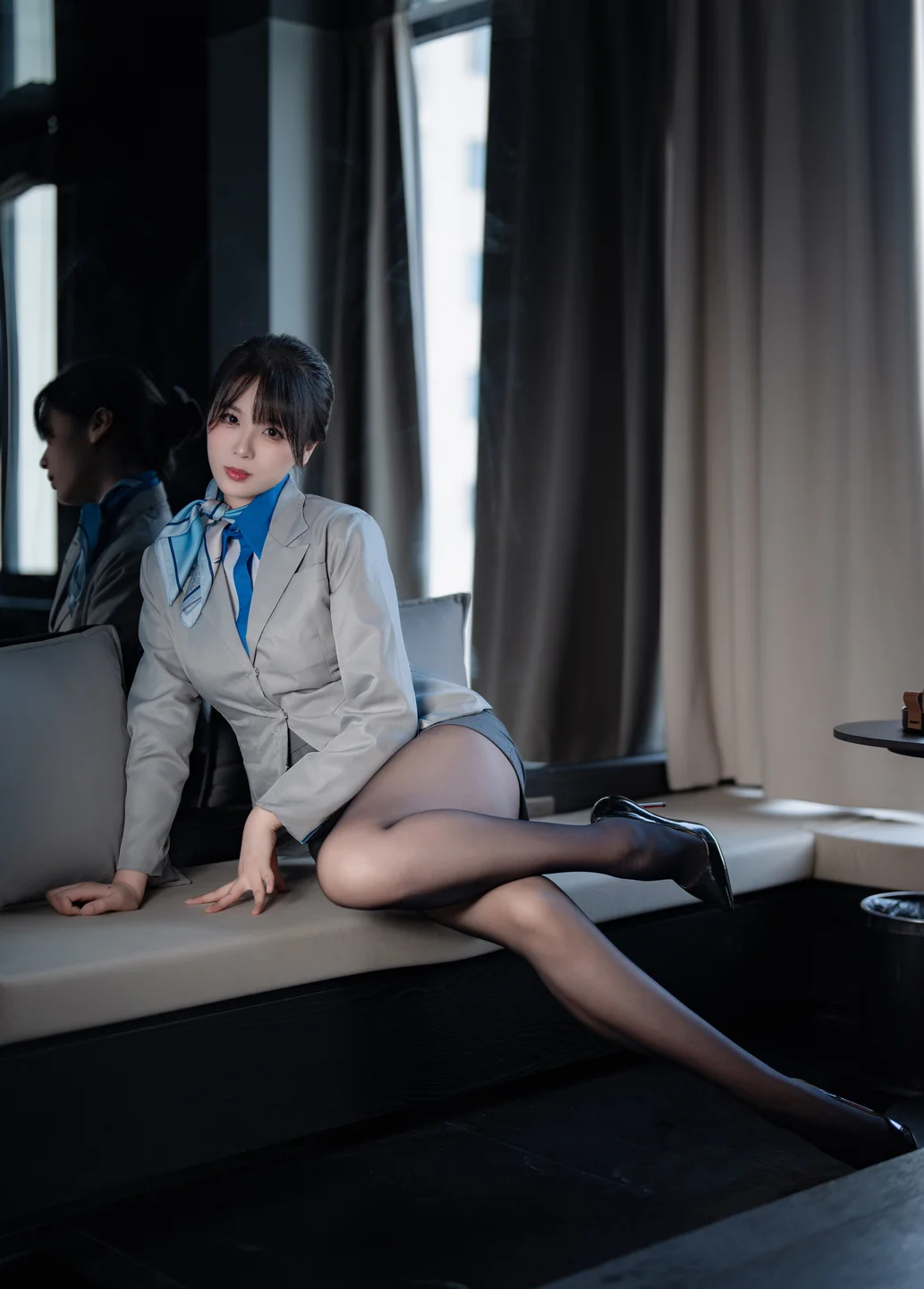 轩萧学姐 - No.068 空姐室内黑丝 [75P,1V-540MB] 002.webp