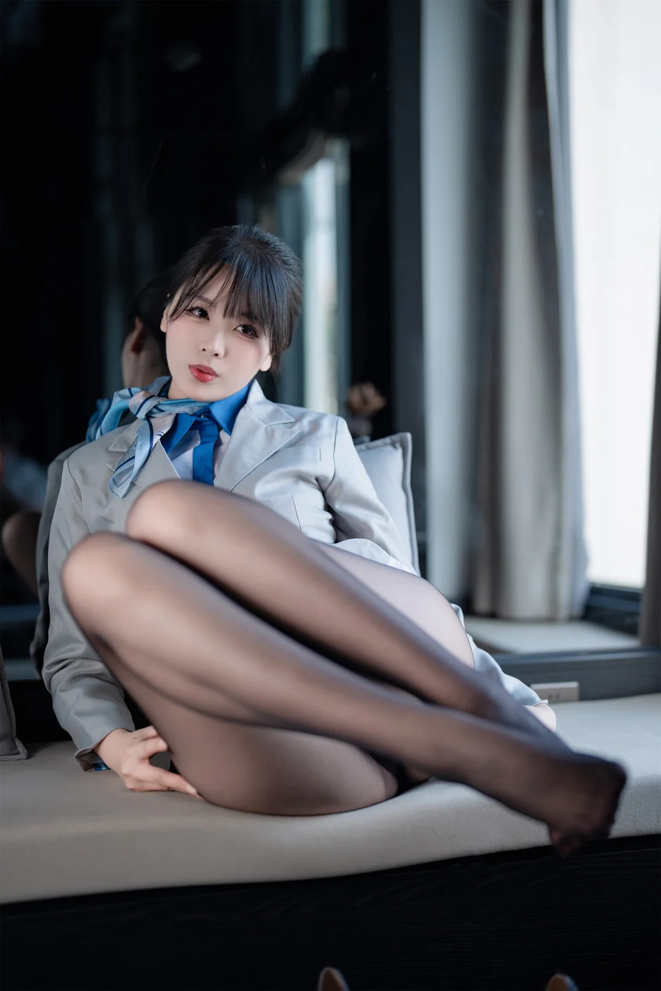 轩萧学姐 - No.068 空姐室内黑丝 [75P,1V-540MB] 011.webp