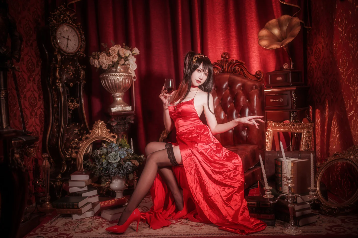 阮邑Fairy – 大凤礼服 [20P-271MB]