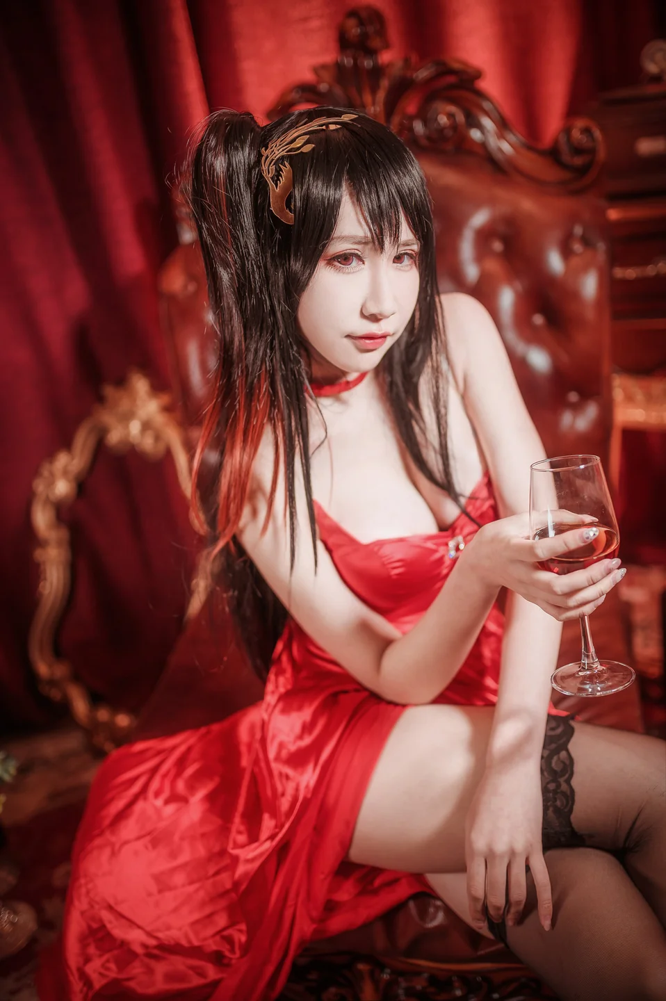 阮邑Fairy – 大凤礼服 [20P-271MB] 【丝足阁写真】013.webp
