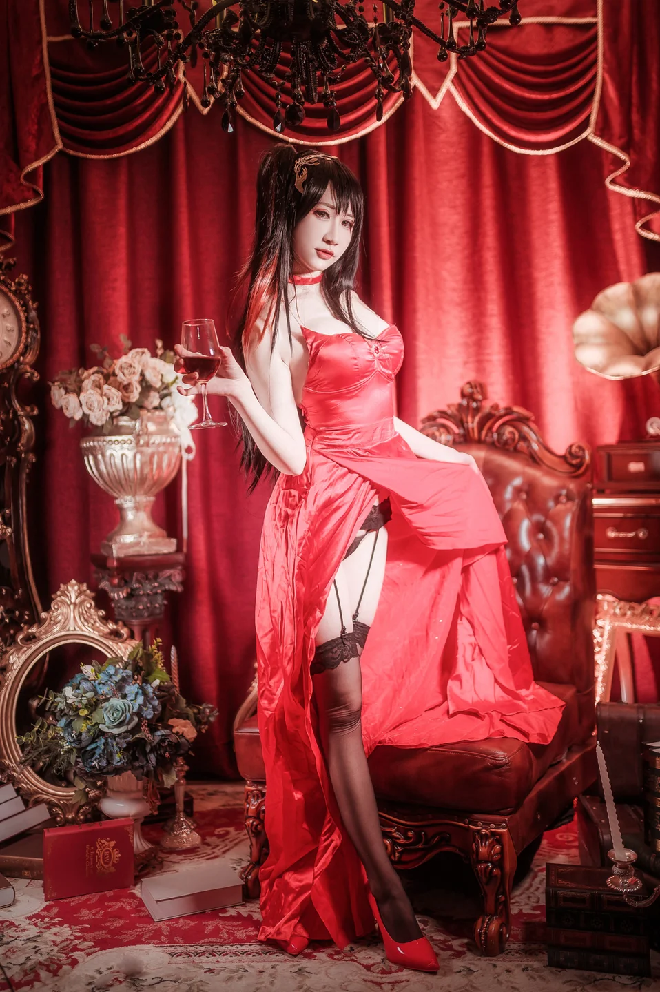 阮邑Fairy – 大凤礼服 [20P-271MB] 【丝足阁写真】015.webp