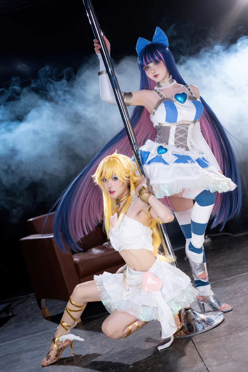 阿包也是兔娘&苏苏苏Sofia_吊带袜天使_33P_438MB