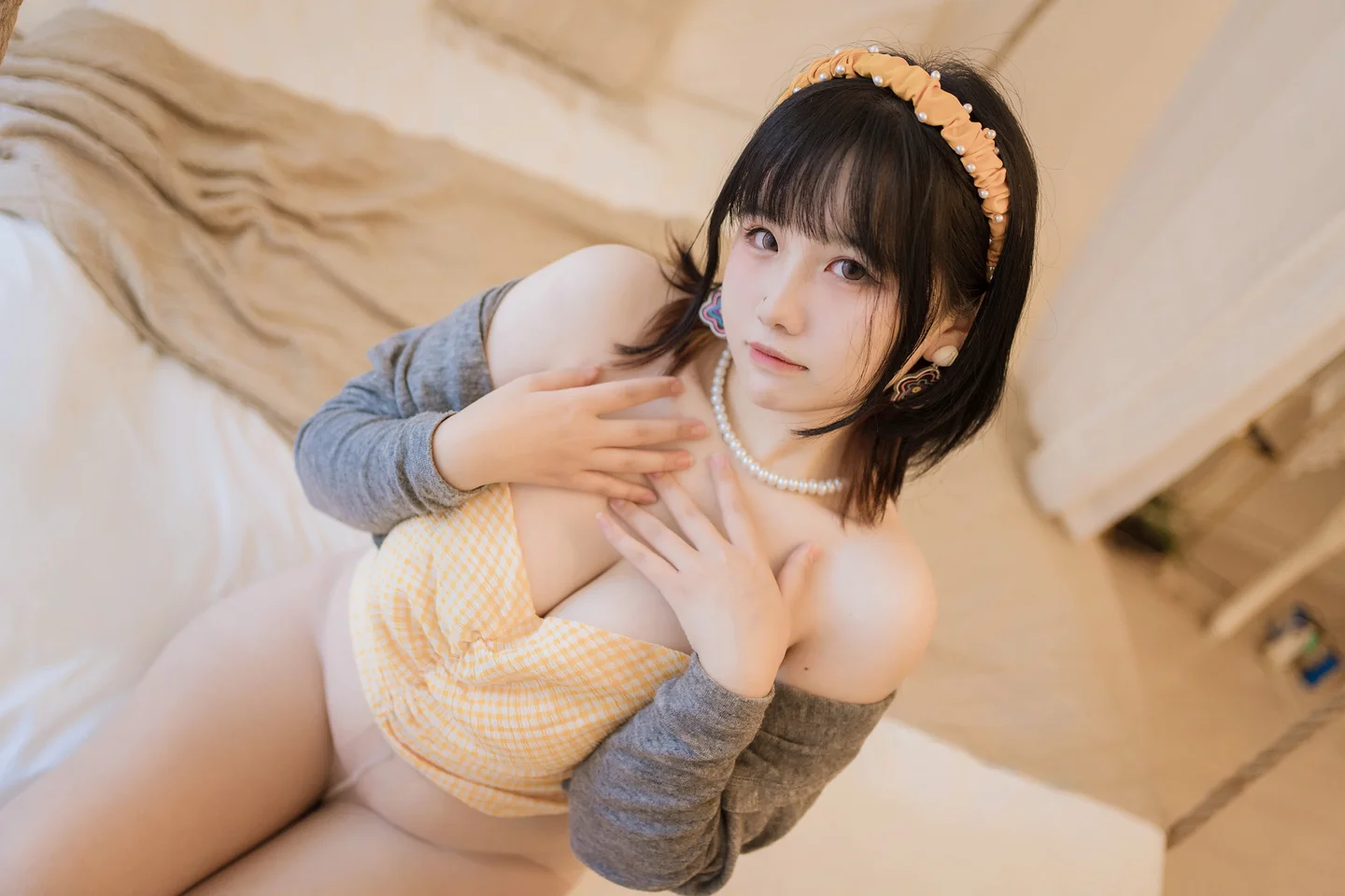 阿半今天很开心 – 黄色抹胸 [68P 1V] TG@icoset023.webp
