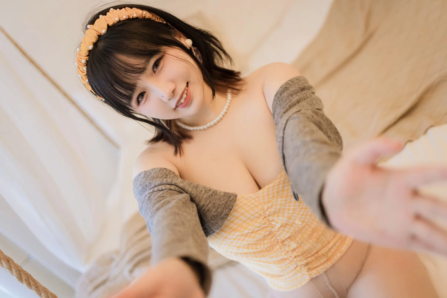 阿半今天很开心 – 黄色抹胸 [68P 1V] TG@icoset025.webp
