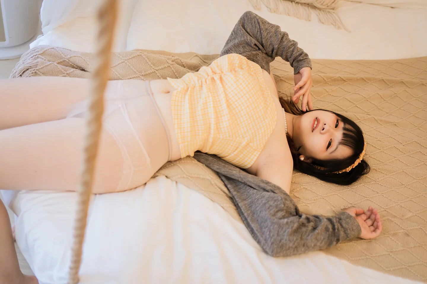 阿半今天很开心 – 黄色抹胸 [68P 1V] TG@icoset036.webp