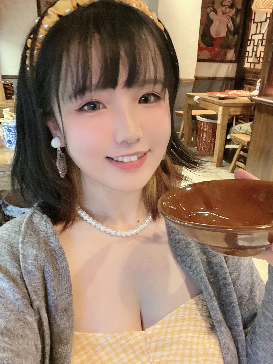 阿半今天很开心 – 黄色抹胸 [68P 1V] TG@icoset057.webp
