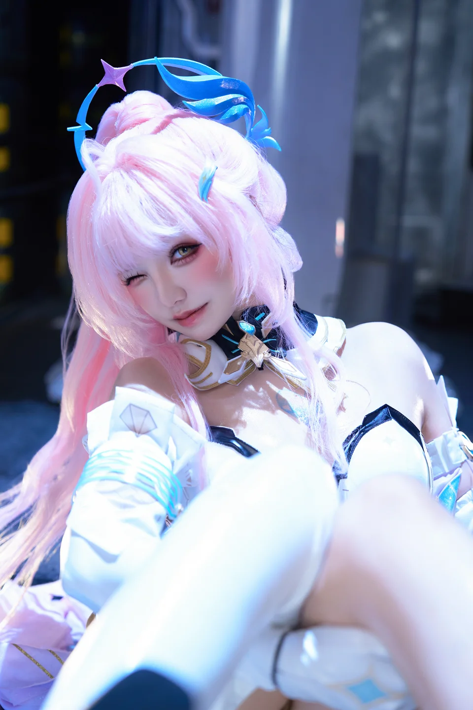 阿薰kaOri_No_064_爱弥斯_上中下&写真花絮_567P,92GIF,13V_7_98GB中 爱弥斯写真103.webp