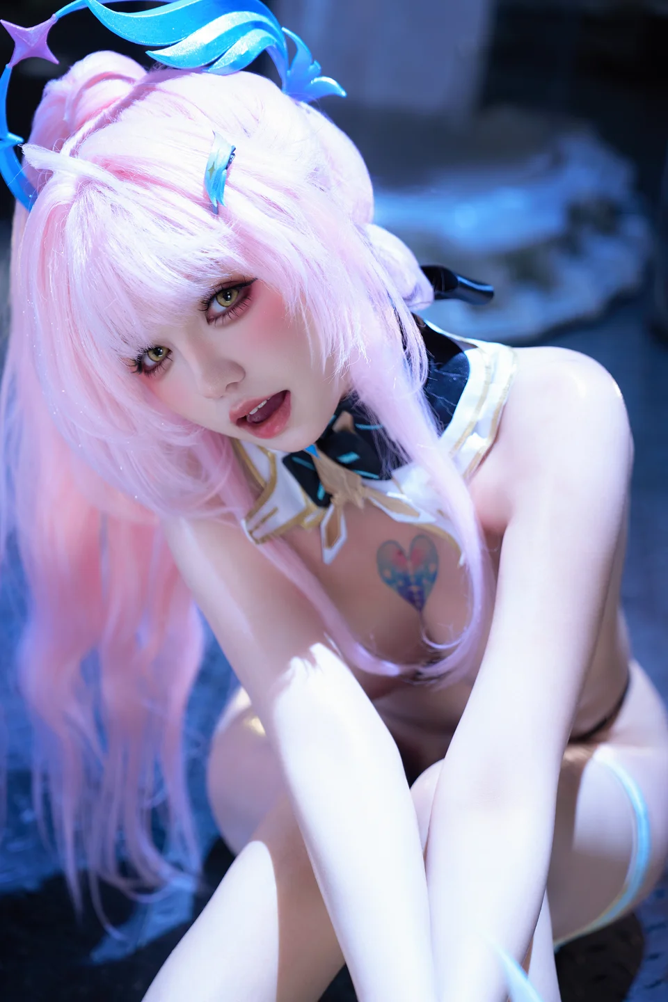 阿薰kaOri_No_064_爱弥斯_上中下&写真花絮_567P,92GIF,13V_7_98GB中 爱弥斯写真41.webp