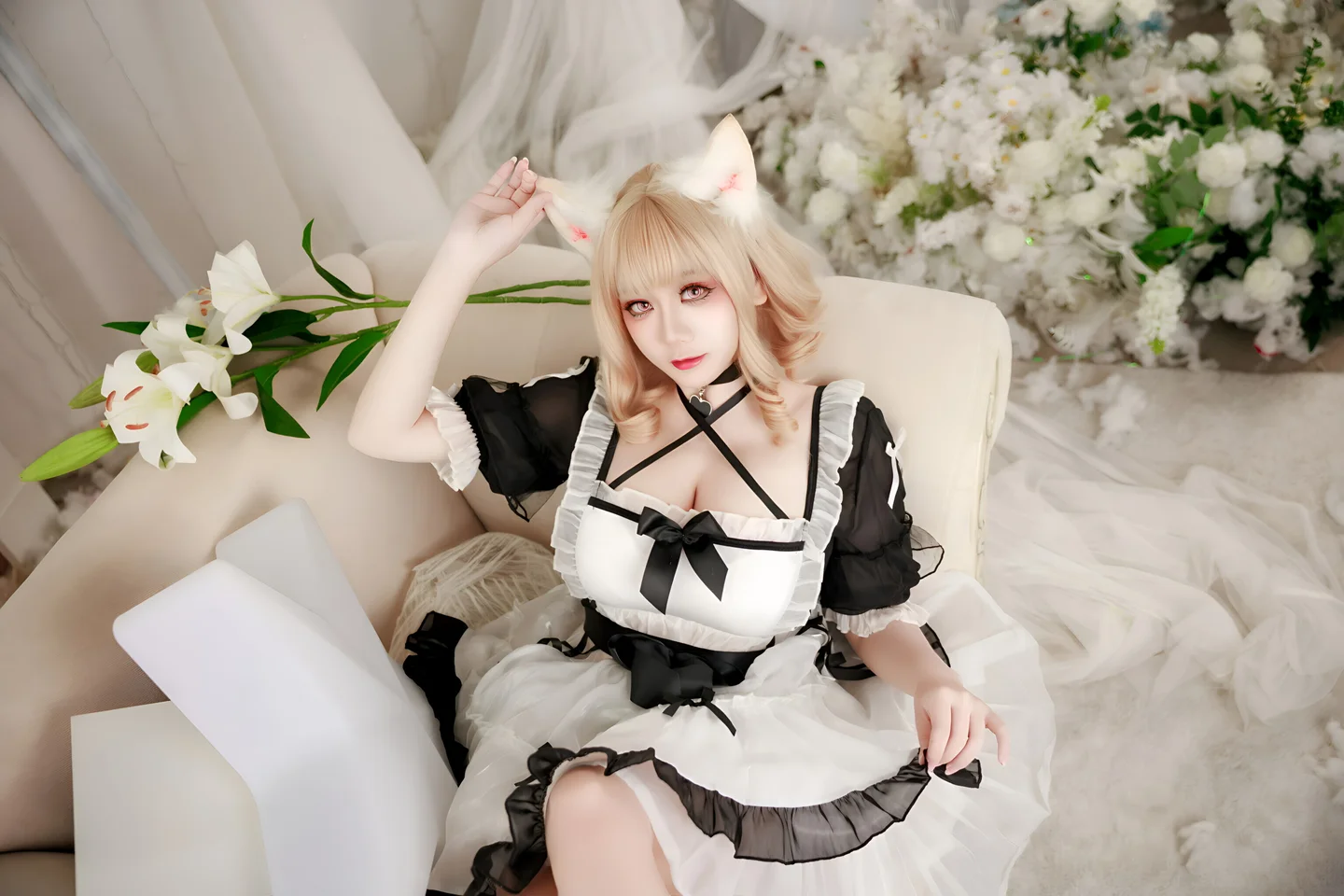 阿雪雪 - 午后女仆 [95P,5V-3.41GB]