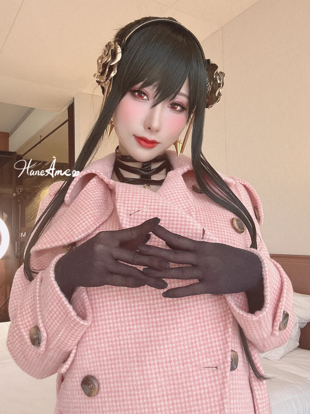 雨波_HaneAme - Yor Forger selfie set [67P-522MB] 56_SELF_YO_12.webp