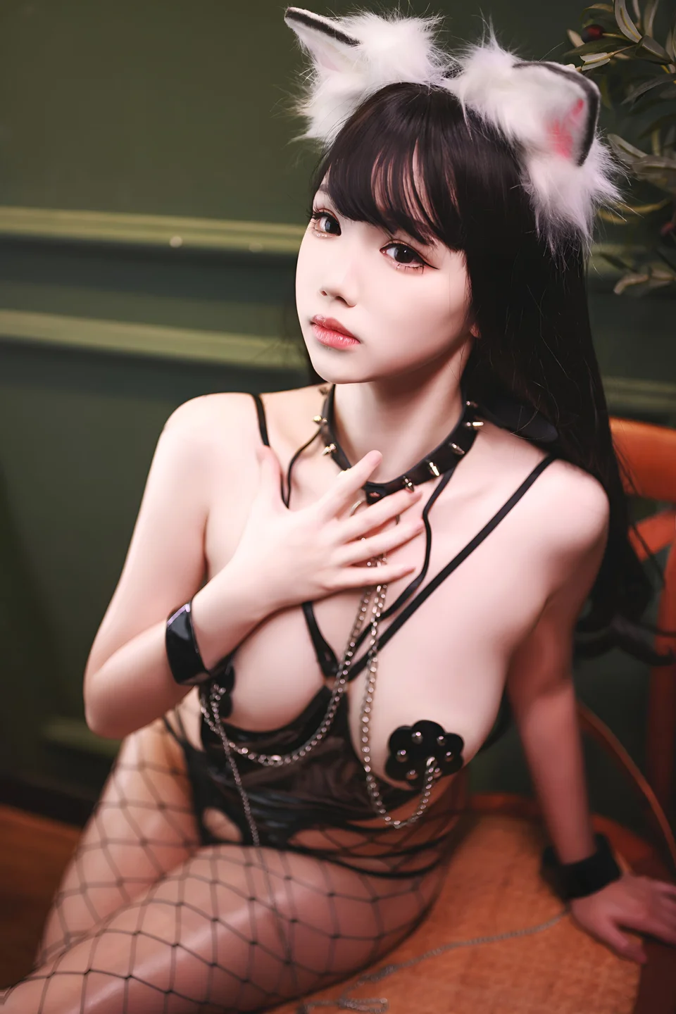 雪晴Astra - NO.091 铆钉乳贴 [44P-295MB] 009.webp