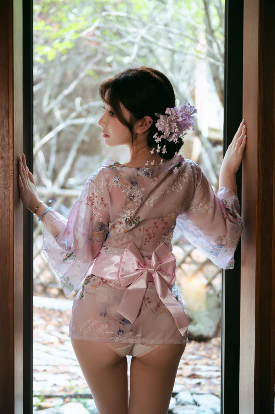 雯妹不讲道理 – 和风庭院 [68P3V-634MB] TG@icoset031.webp