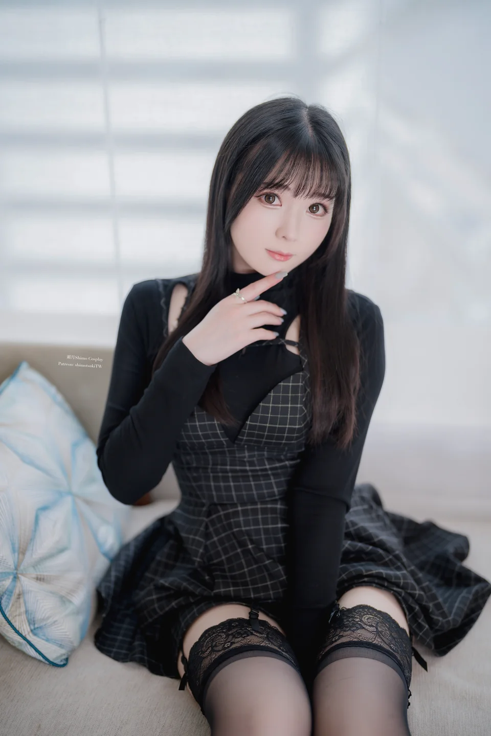 霜月shimo - 日本饭店黑私服 [30P] 20240928-013139(4).webp