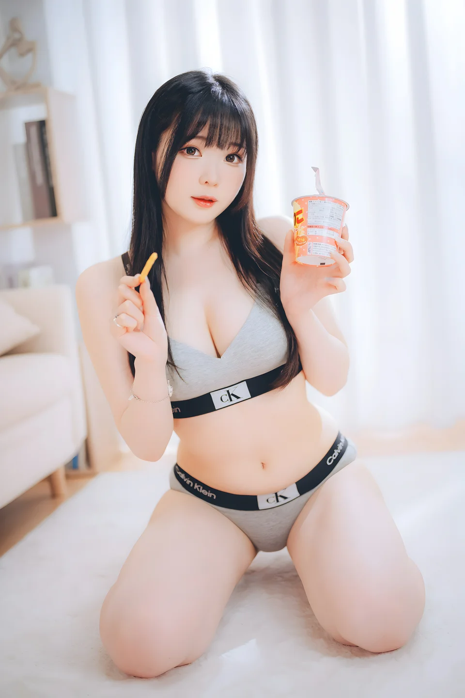 霜月shimo DL版写真集 周末彼女 [101P] tg@simisebaisi22.webp