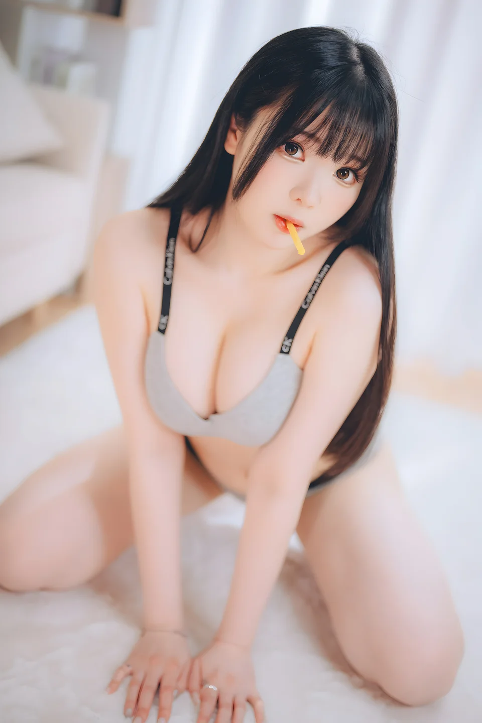 霜月shimo DL版写真集 周末彼女 [101P] tg@simisebaisi28.webp