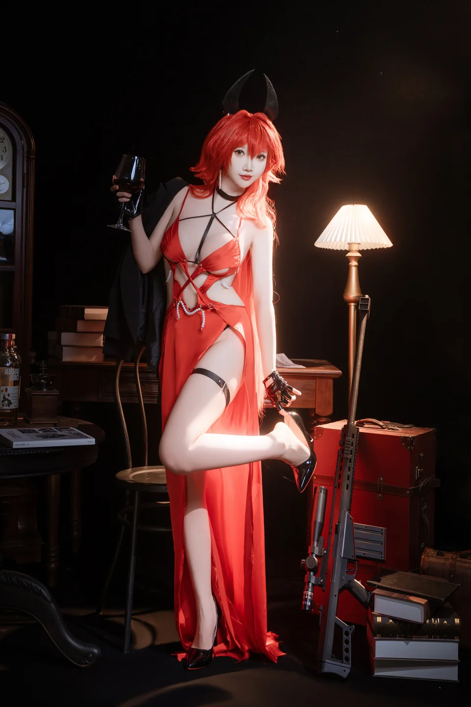 面饼仙儿 – Nikke 小红帽礼服 [24P] TG@icoset004.webp