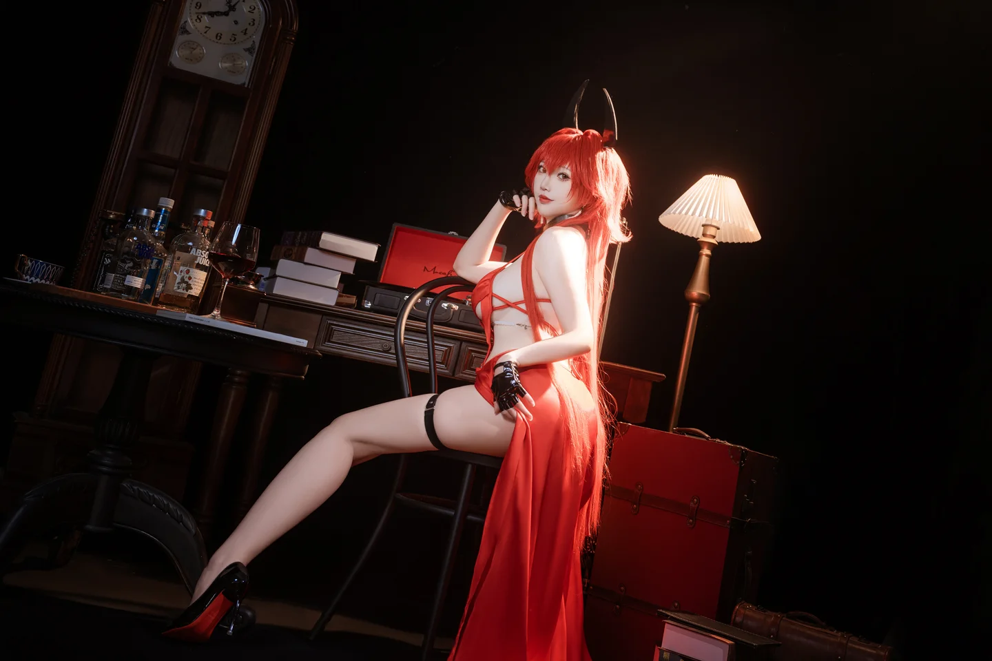 面饼仙儿 – Nikke 小红帽礼服 [24P] TG@icoset008.webp