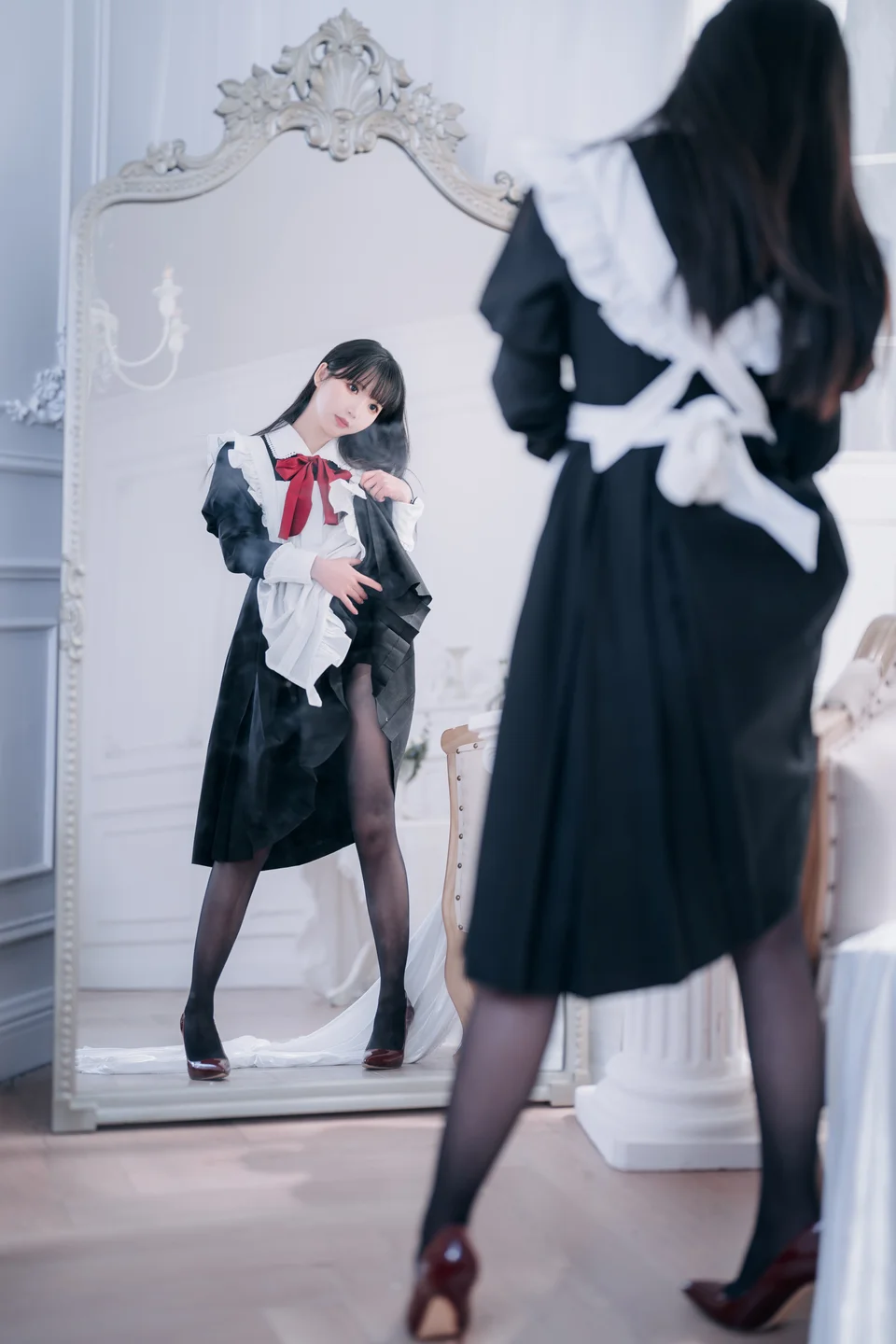 面饼仙儿 - 红高跟女仆 [30P] tg@simisebaisi1.webp