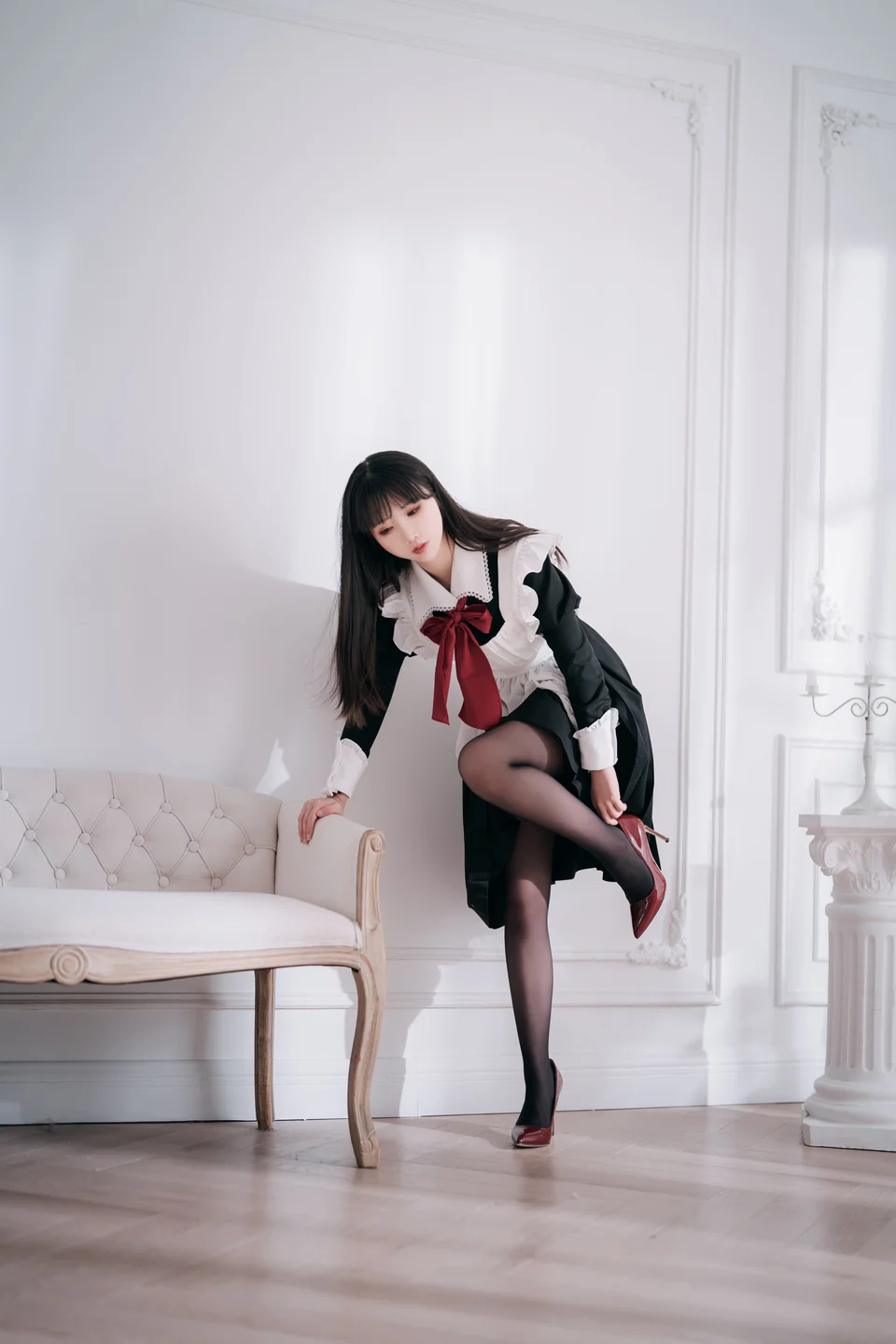 面饼仙儿 - 红高跟女仆 [30P]