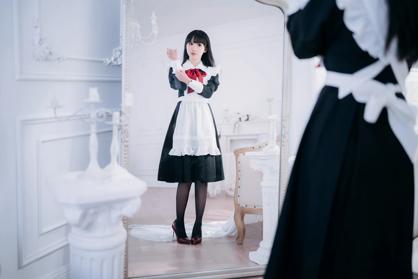 面饼仙儿 - 红高跟女仆 [30P] tg@simisebaisi4.webp