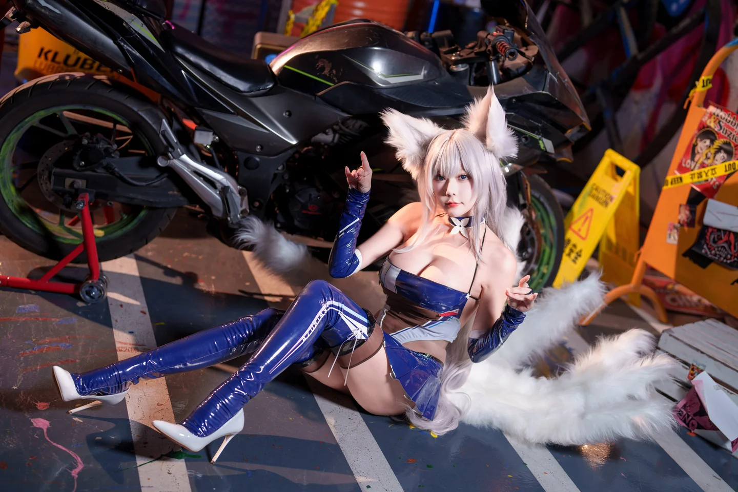 香草喵露露_25年01月舰长_信浓_赛车_12P,1V_417MB 012.webp