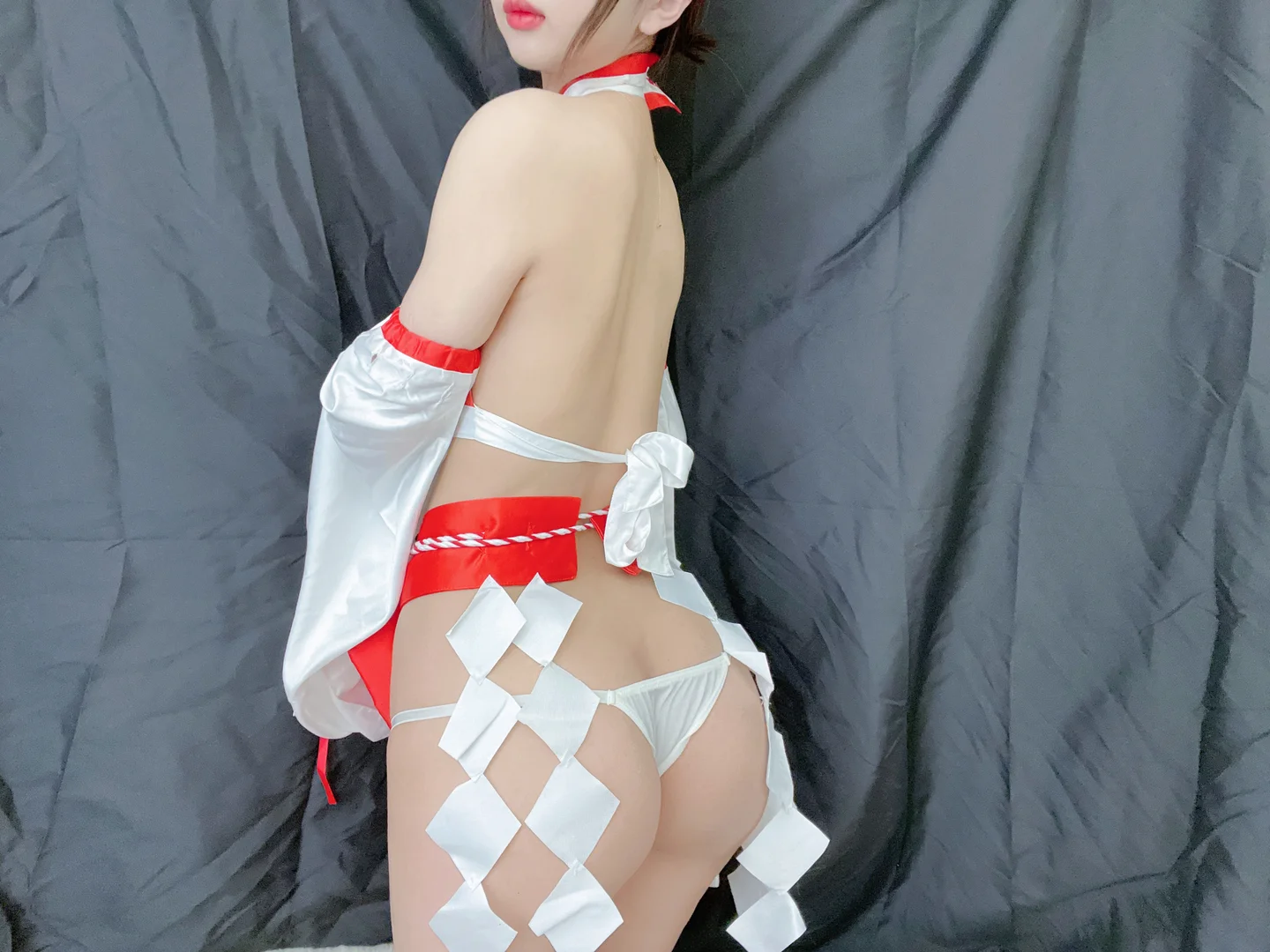 鬼畜瑶 – 巫女 [30P] TG@simisebaisi005.webp