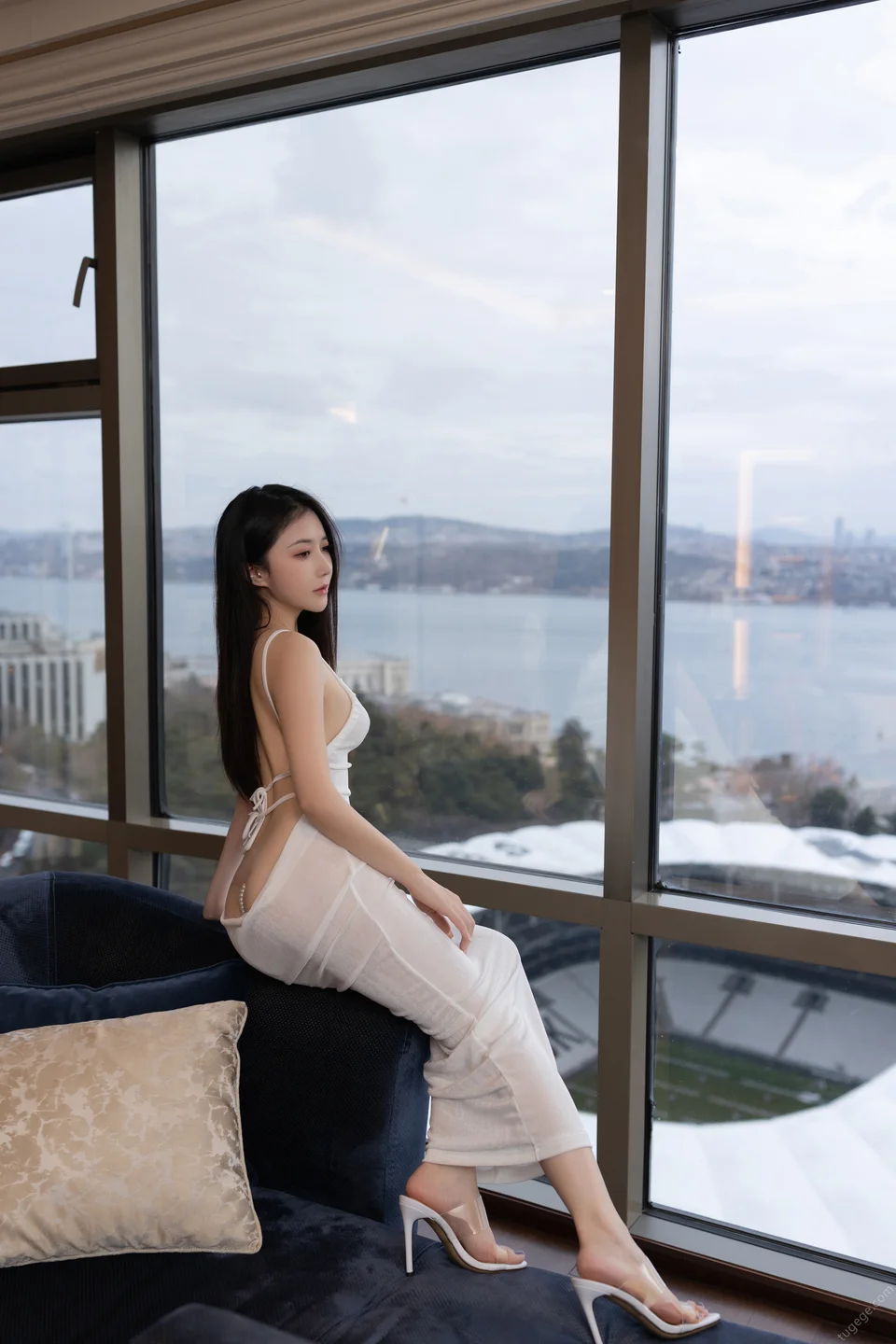 鱼子酱Fish – 珍珠项链 [120P-1.42GB] 【丝足阁写真】016.webp