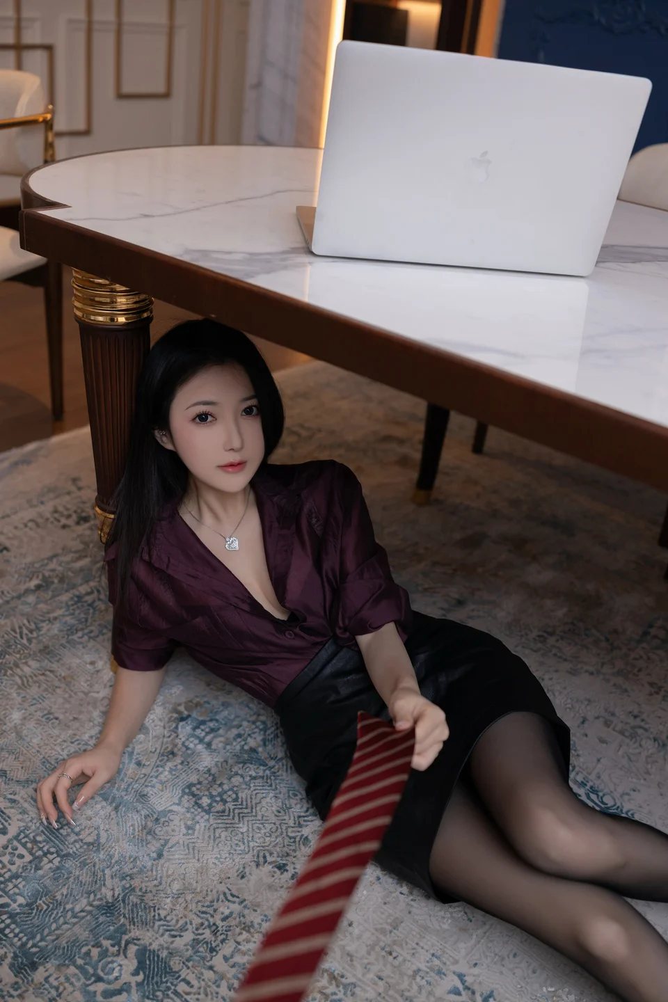 鱼子酱Fish – 紫色衬衫 [120P-1.48GB] 【丝足阁写真】012.webp