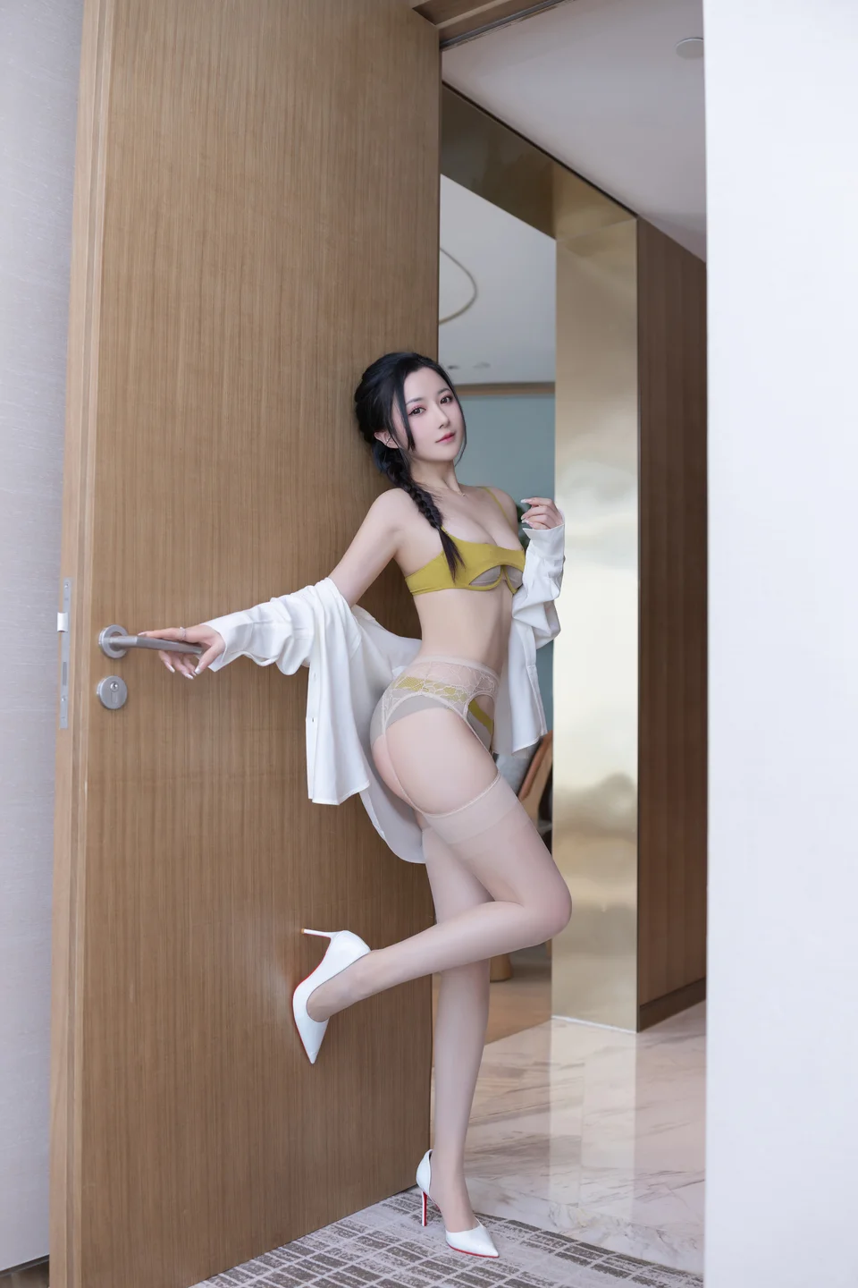 鱼子酱Fish – 纯欲肉丝 [80P-970MB] 【丝足阁写真】009.webp