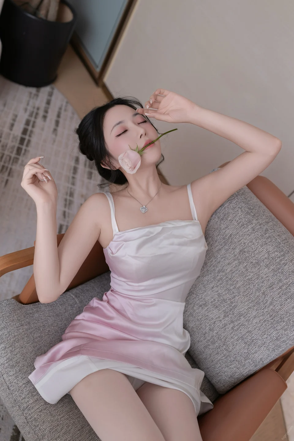 鱼子酱Fish – 许愿 [120P-959MB] 【丝足阁写真】012.webp