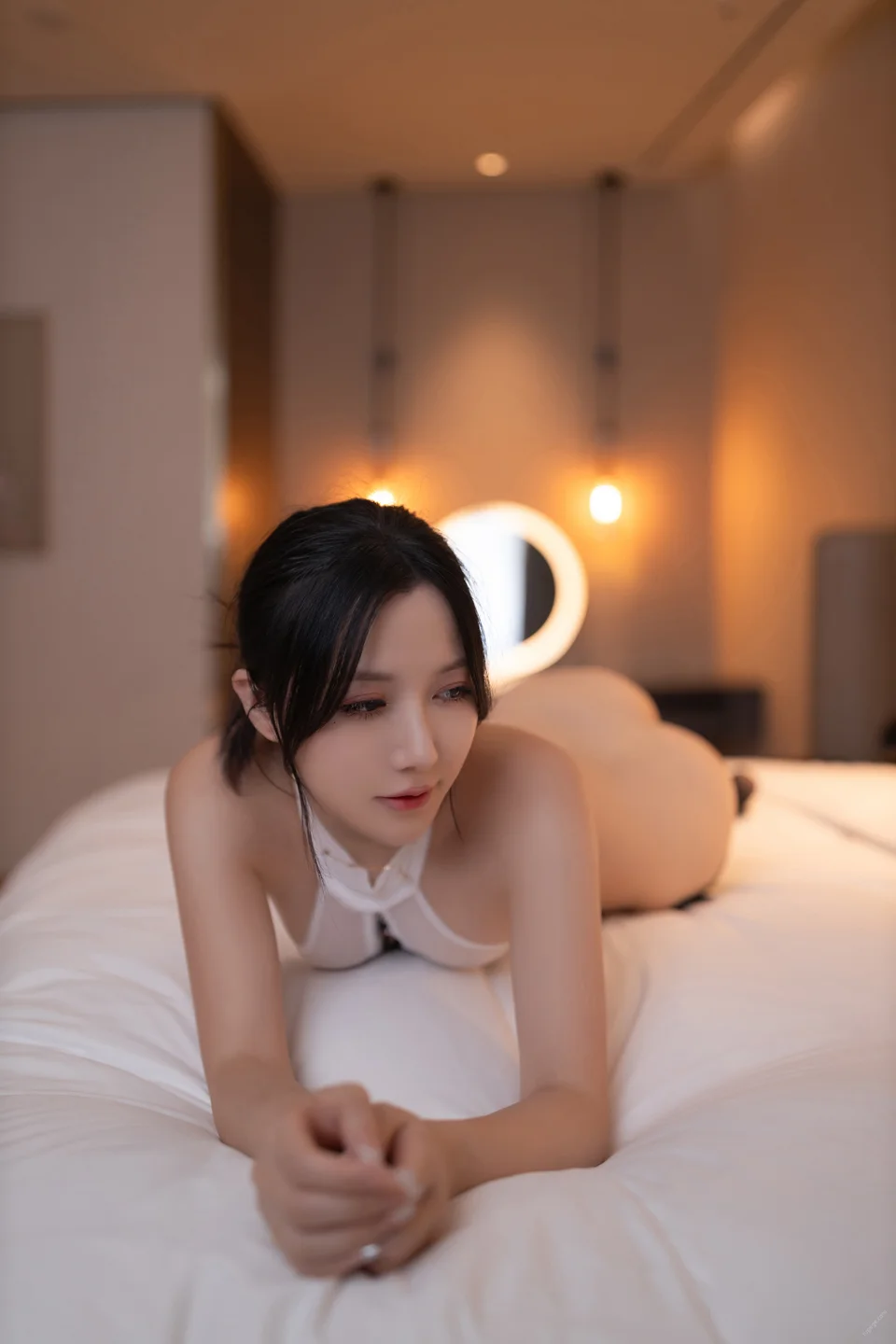 鱼子酱Fish - 他的监控电话 [122P] tg@simisebaisi110.webp