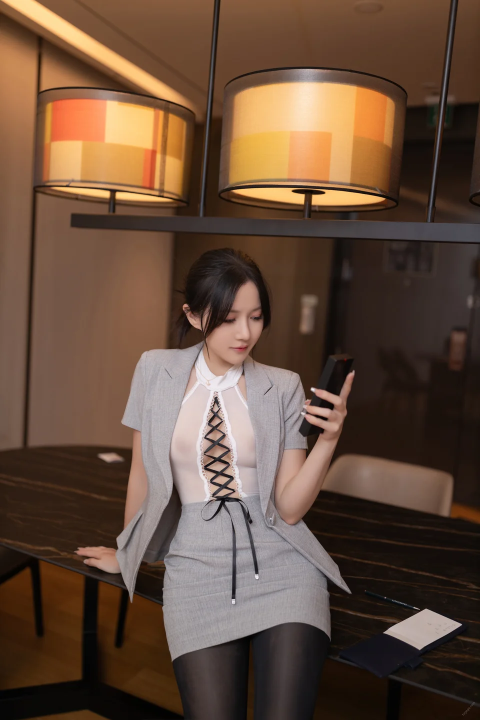 鱼子酱Fish - 他的监控电话 [122P] tg@simisebaisi17.webp
