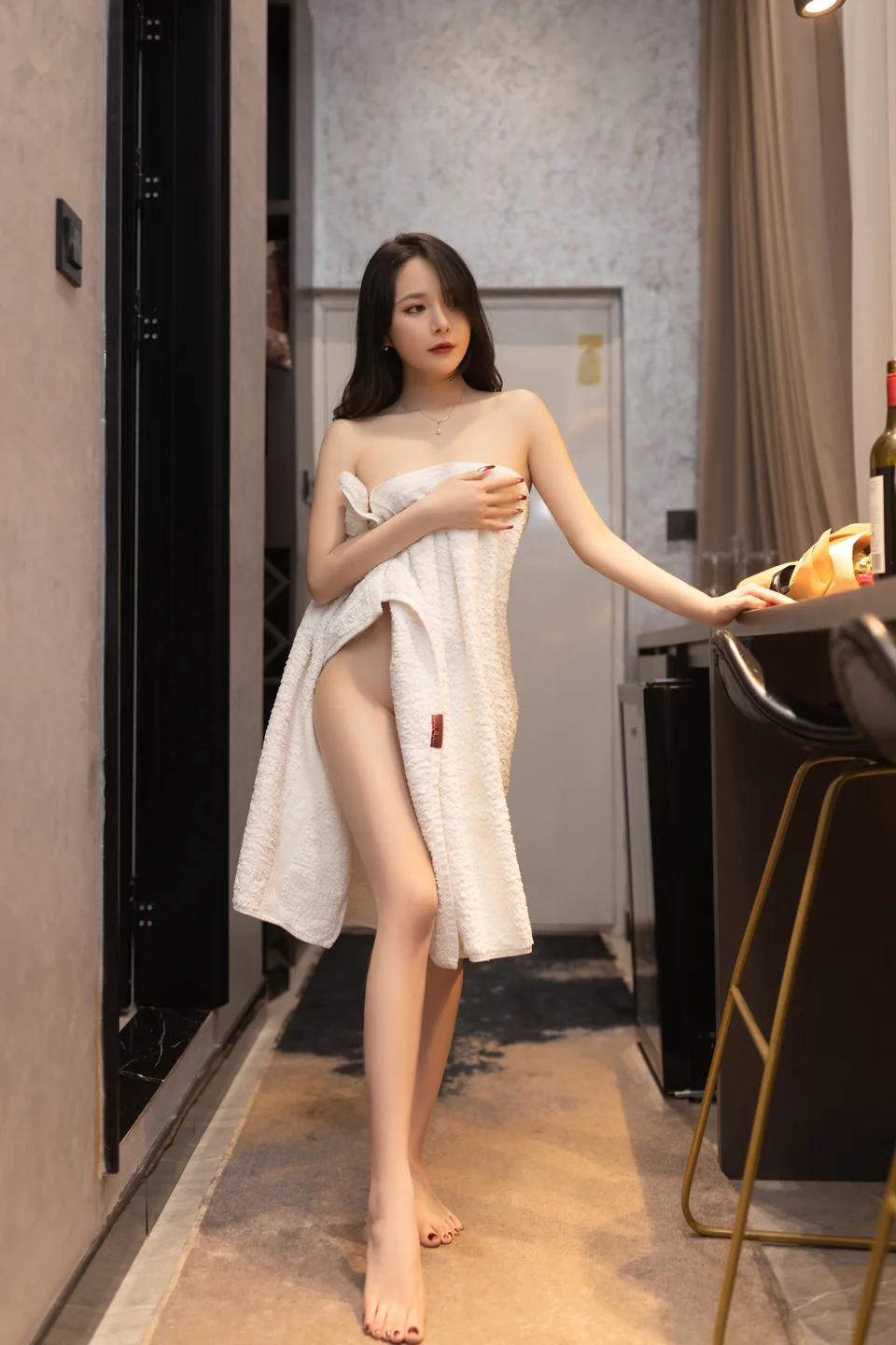 鱼子酱Fish - 妻子们的聚会 [89P-811MB] 027.webp