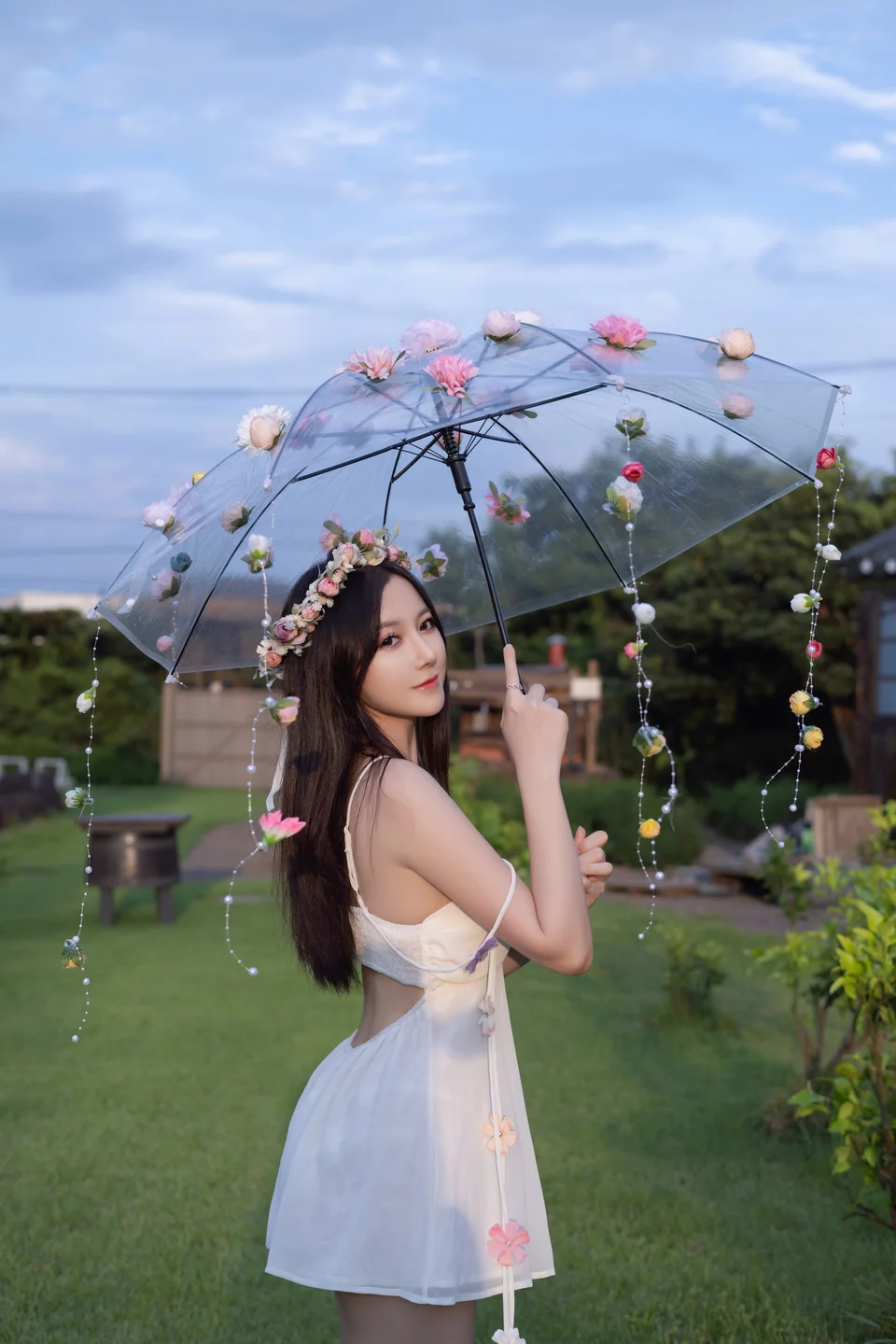 鱼子酱Fish - 秀人内购 花的伞 [120P] TG@icoset075.webp