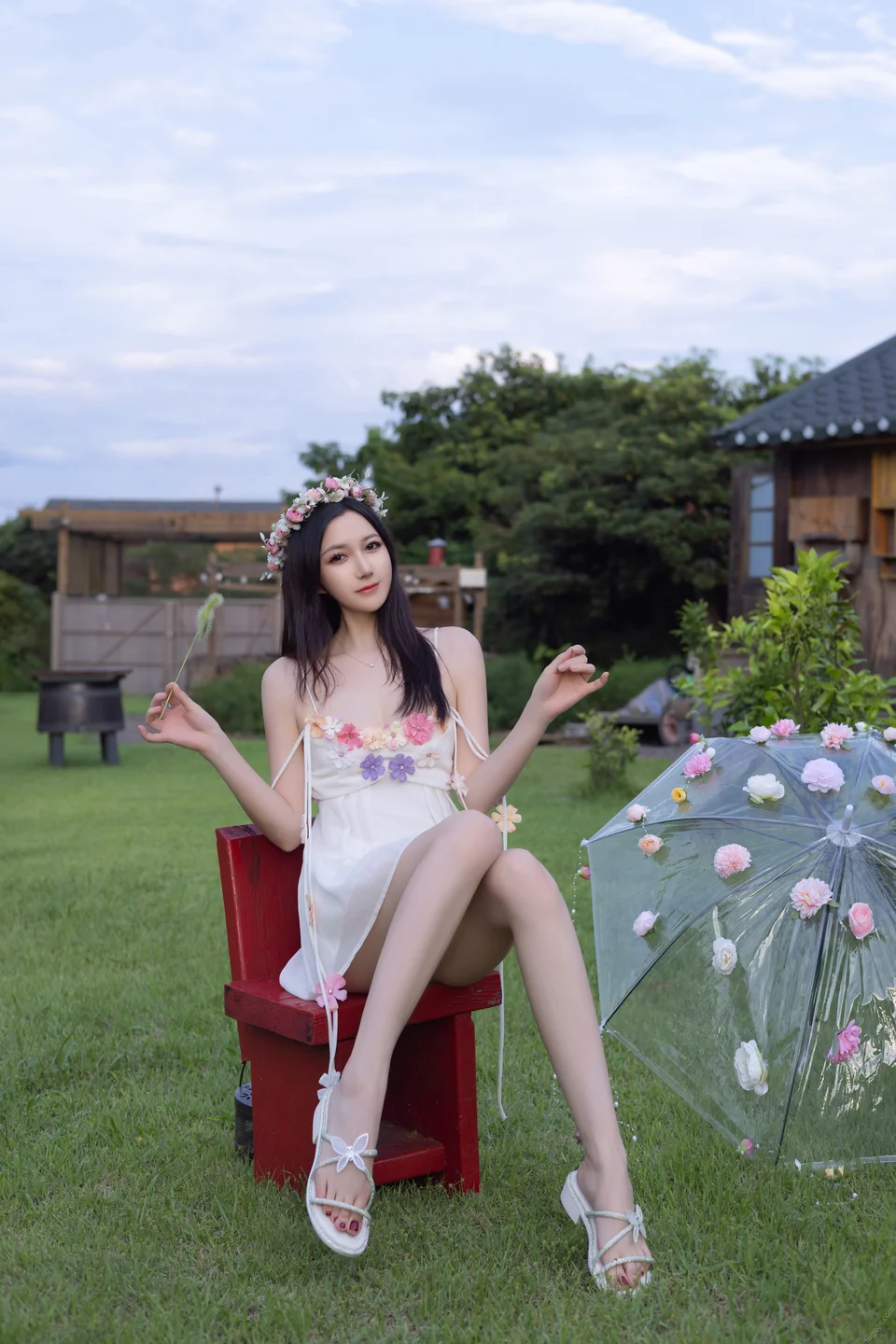 鱼子酱Fish - 秀人内购 花的伞 [120P] TG@icoset080.webp