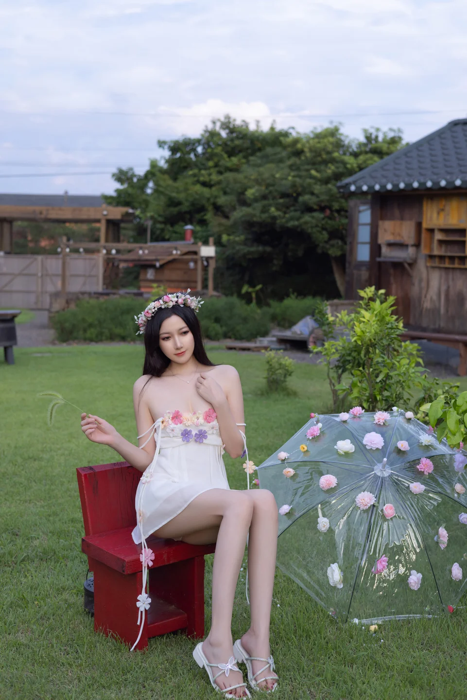 鱼子酱Fish - 秀人内购 花的伞 [120P] TG@icoset083.webp