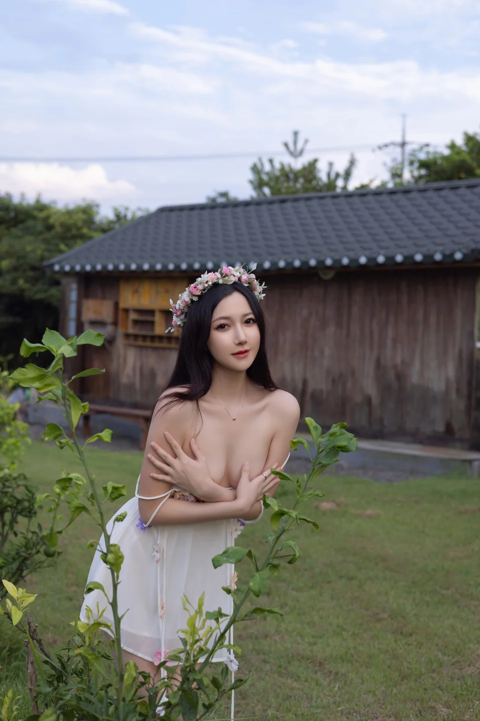 鱼子酱Fish - 秀人内购 花的伞 [120P] TG@icoset091.webp