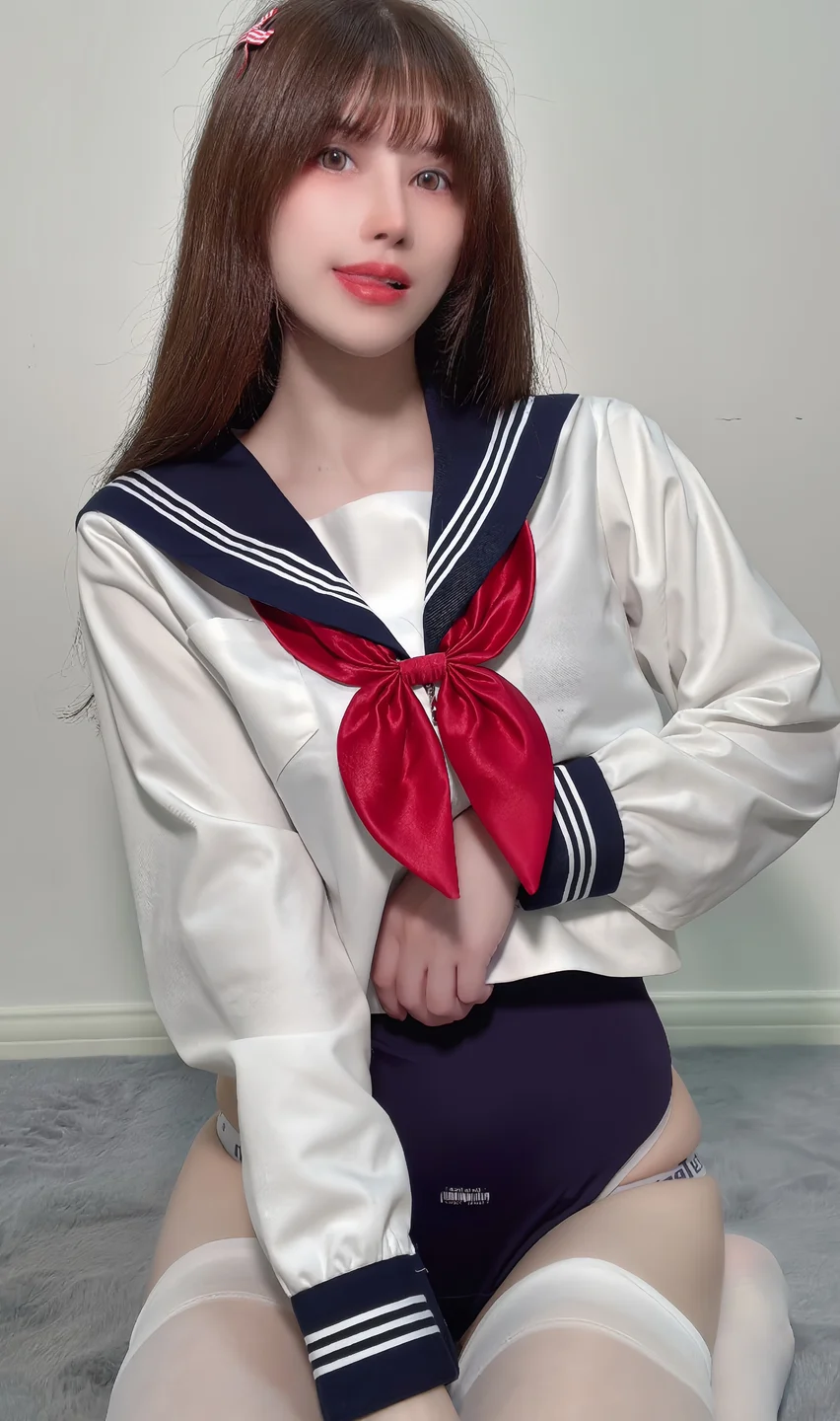 鹿八岁 - 白丝水手服 [35P-107MB] 001.webp