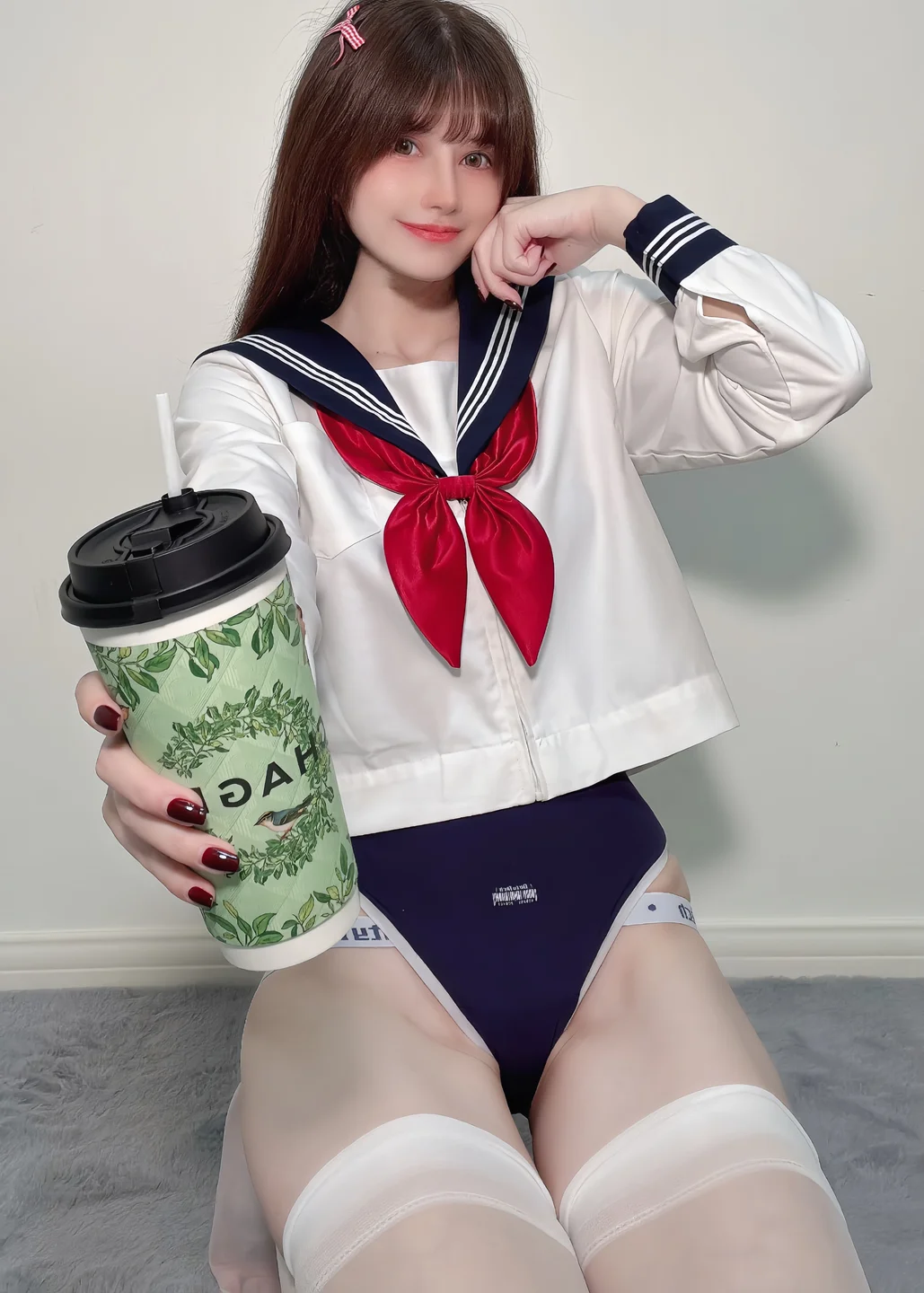 鹿八岁 - 白丝水手服 [35P-107MB] 003.webp