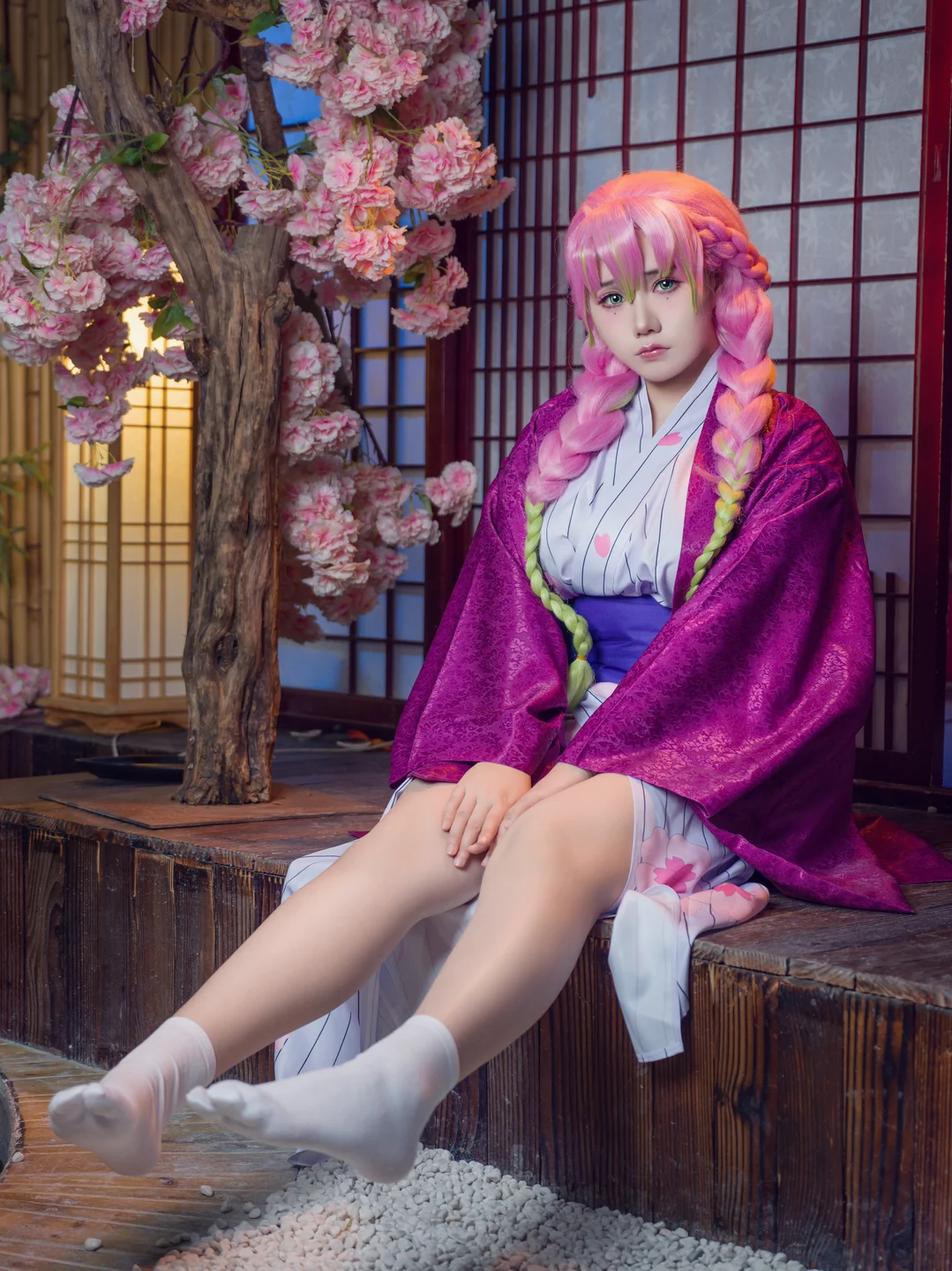 麻花麻花酱 鬼灭之刃 甘露寺 [22P 1V] 20240904-203349(1).webp