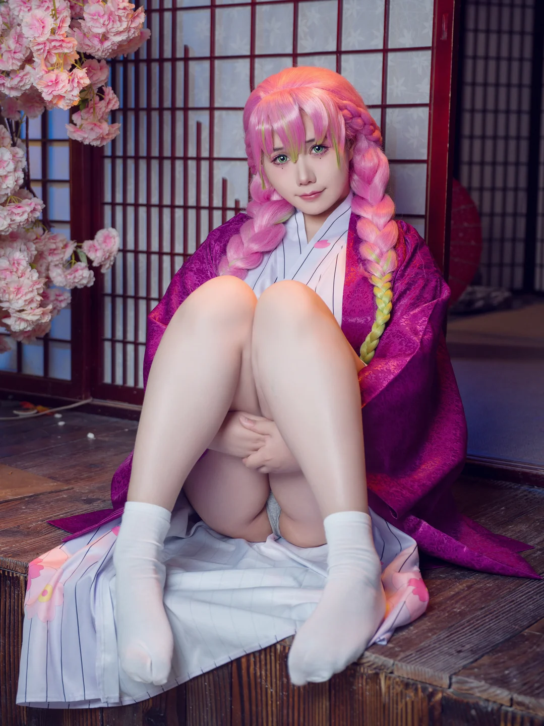 麻花麻花酱 鬼灭之刃 甘露寺 [22P 1V] 20240904-203349(2).webp