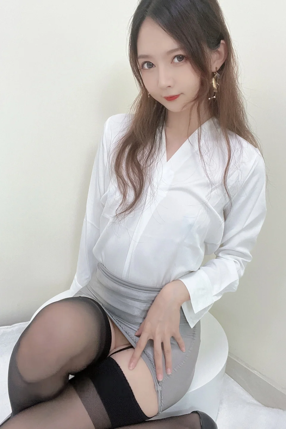 51酱 – 透视真空 [49P 3V] TG@simisebaisi003.webp