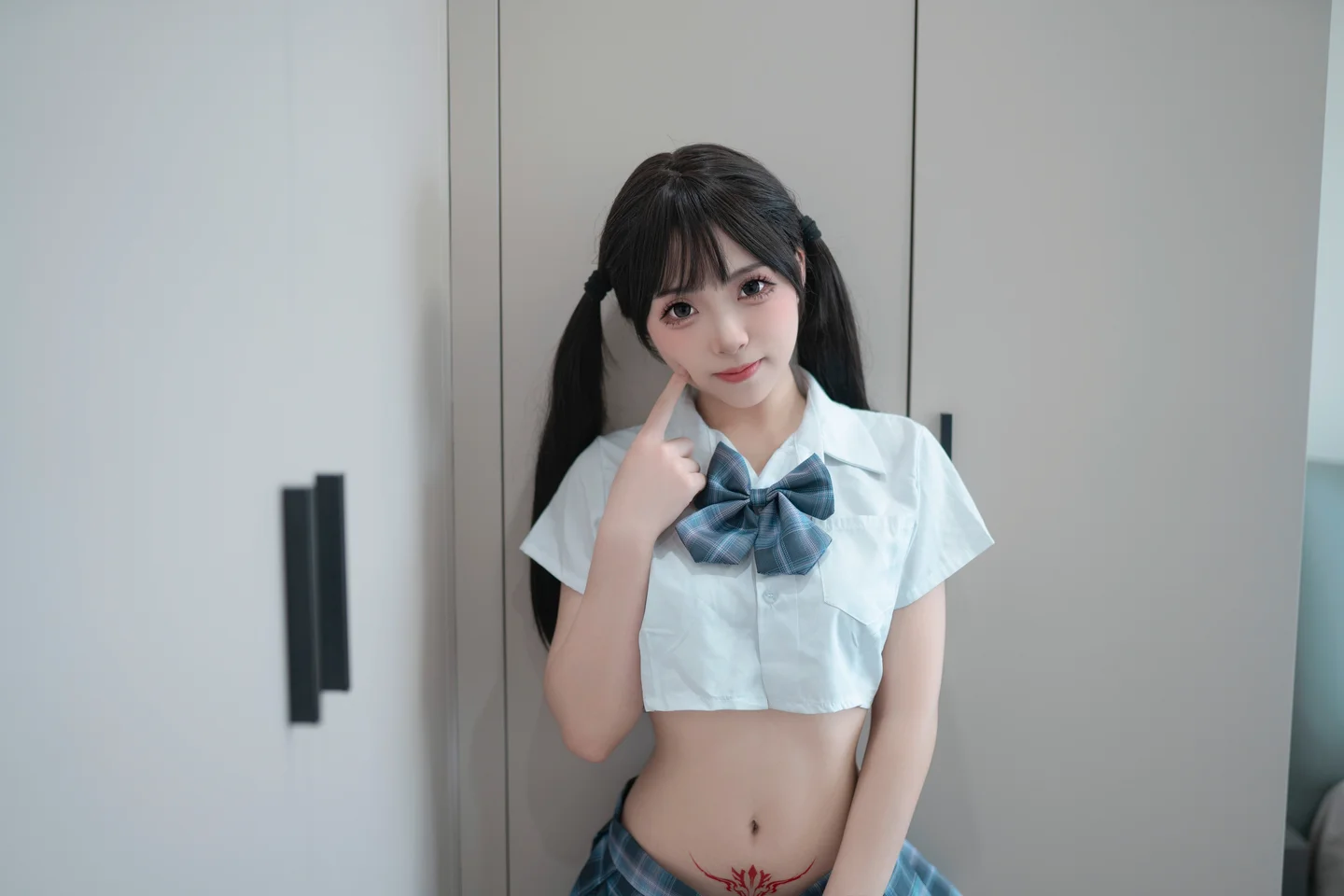 Bangni邦尼 – 家有妹妹 [51P-387MB] 【丝足阁写真】013.webp